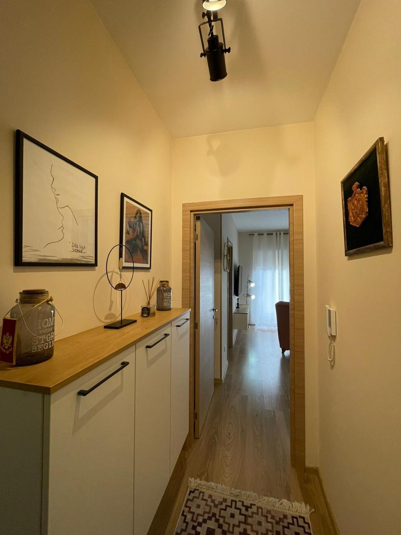 Apartman Montenegrina Budva Buitenkant foto
